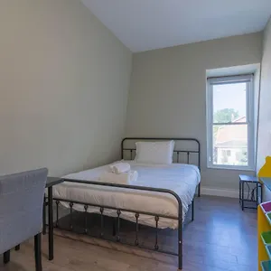 Charming 3bdr 2 Bath 7 Min To The Falls W/ Parking Niagara Falls