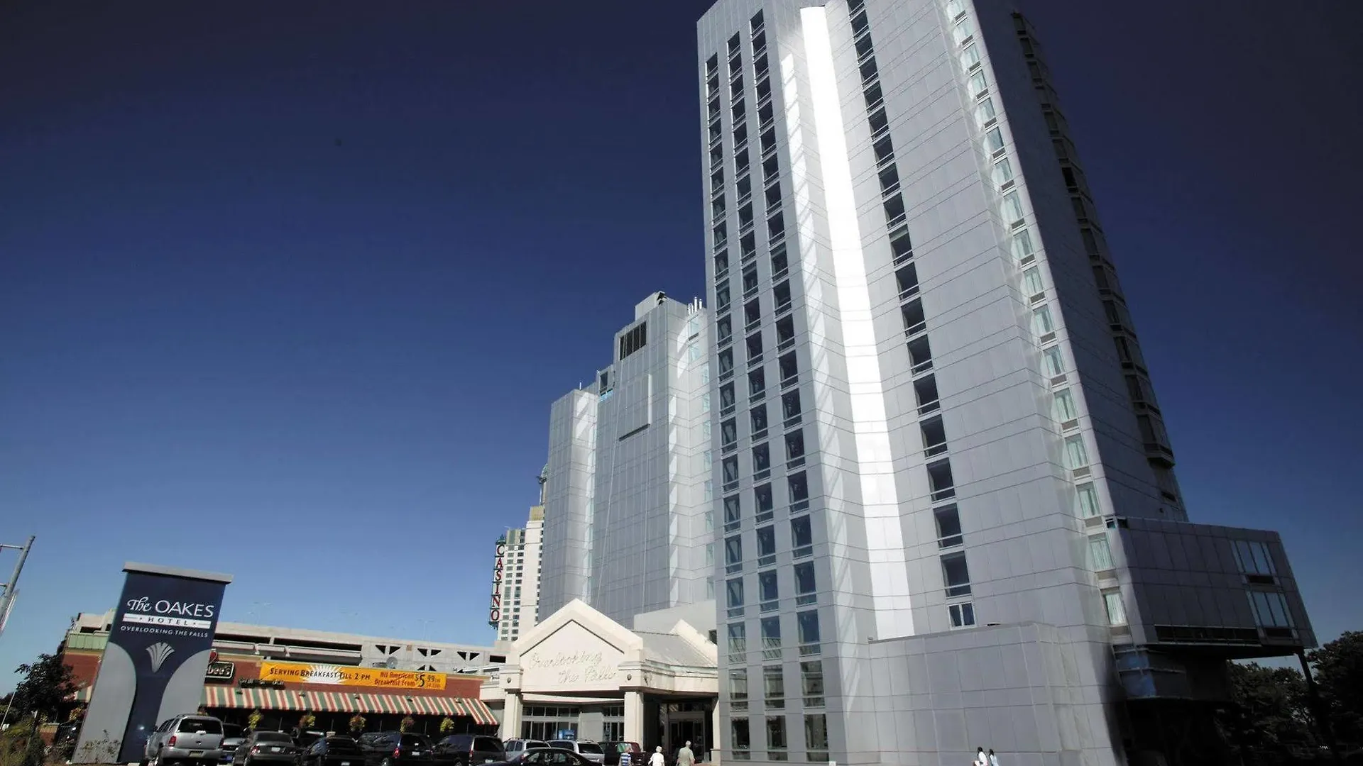 The Oakes Hotel Overlooking The Falls Niagara Falls