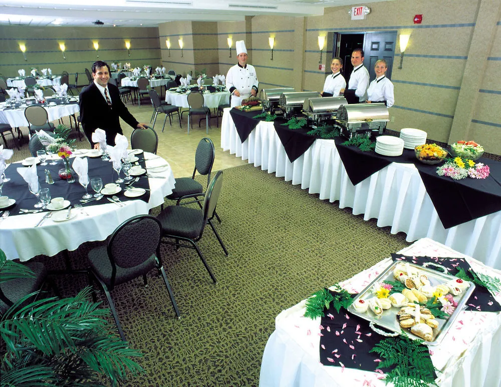 The Oakes Hotel Overlooking The Falls Niagara Falls 4*,